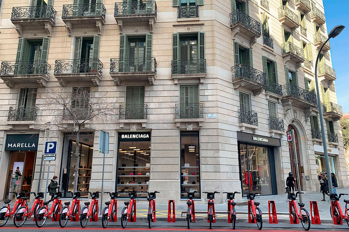 BALENCIAGA-BARCELONA-GROUPG4-011