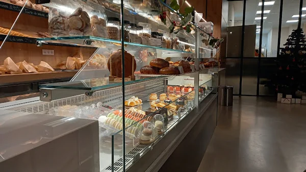 04-la-boulangerie-madeleine–by-ferrieres-g4-group