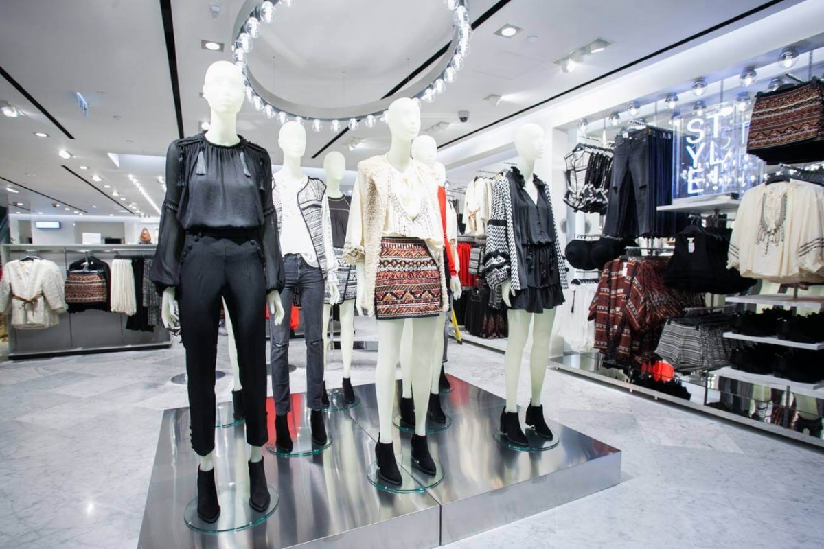 H & M Flagship Hong Kong g4 group Architecture and engineering Barcelona