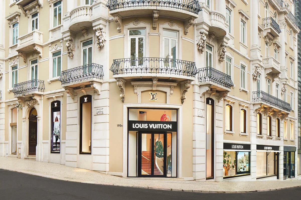 LOUIS-VUITTON-LISBOA-GROUPG4-000