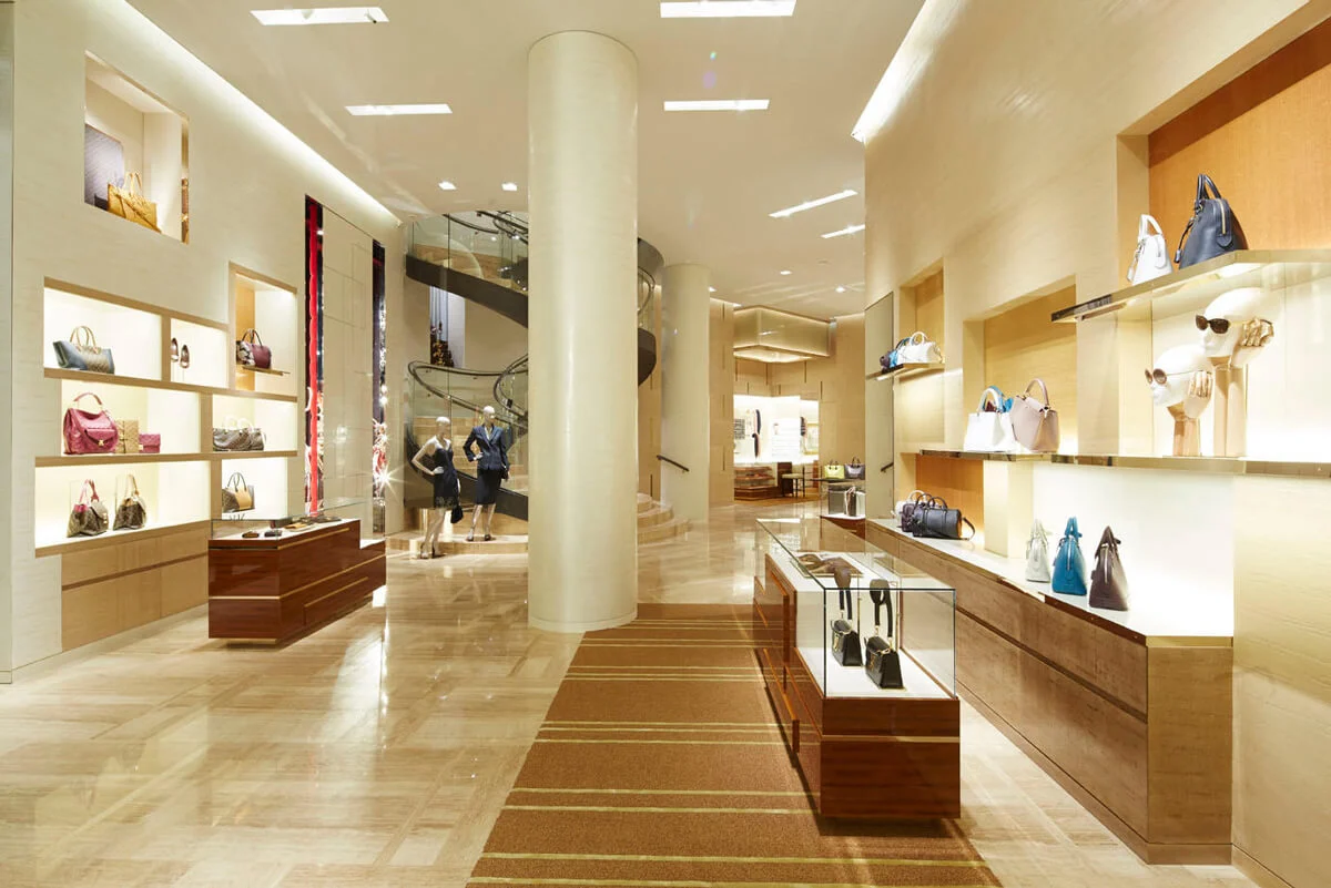 LOUIS-VUITTON-BARCELONA-GROUPG4-001